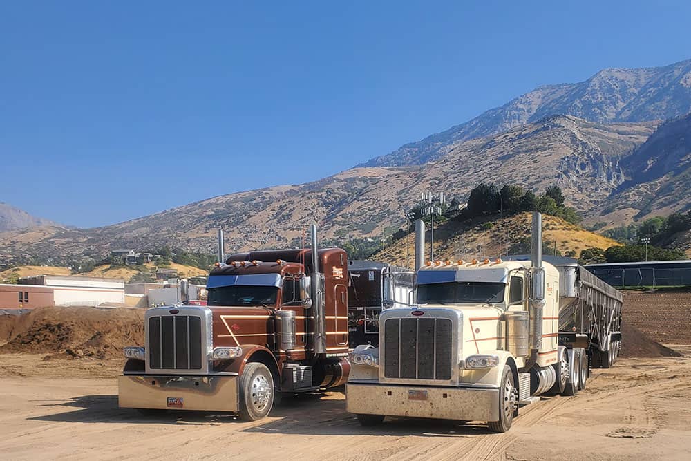 Tim Savage trucks with mountain on the background